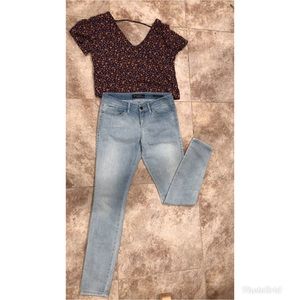 🌟Arizona blouse and Guess jeans⭐️